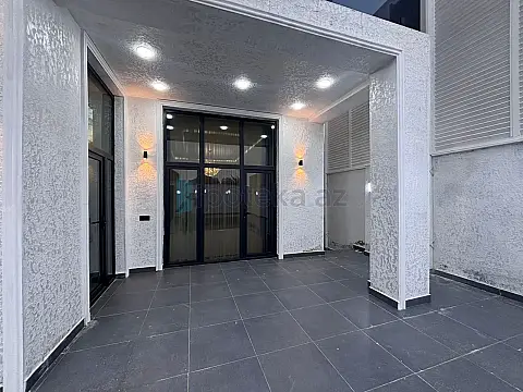 Satılır 4 otaqlı mənzil 200 m²