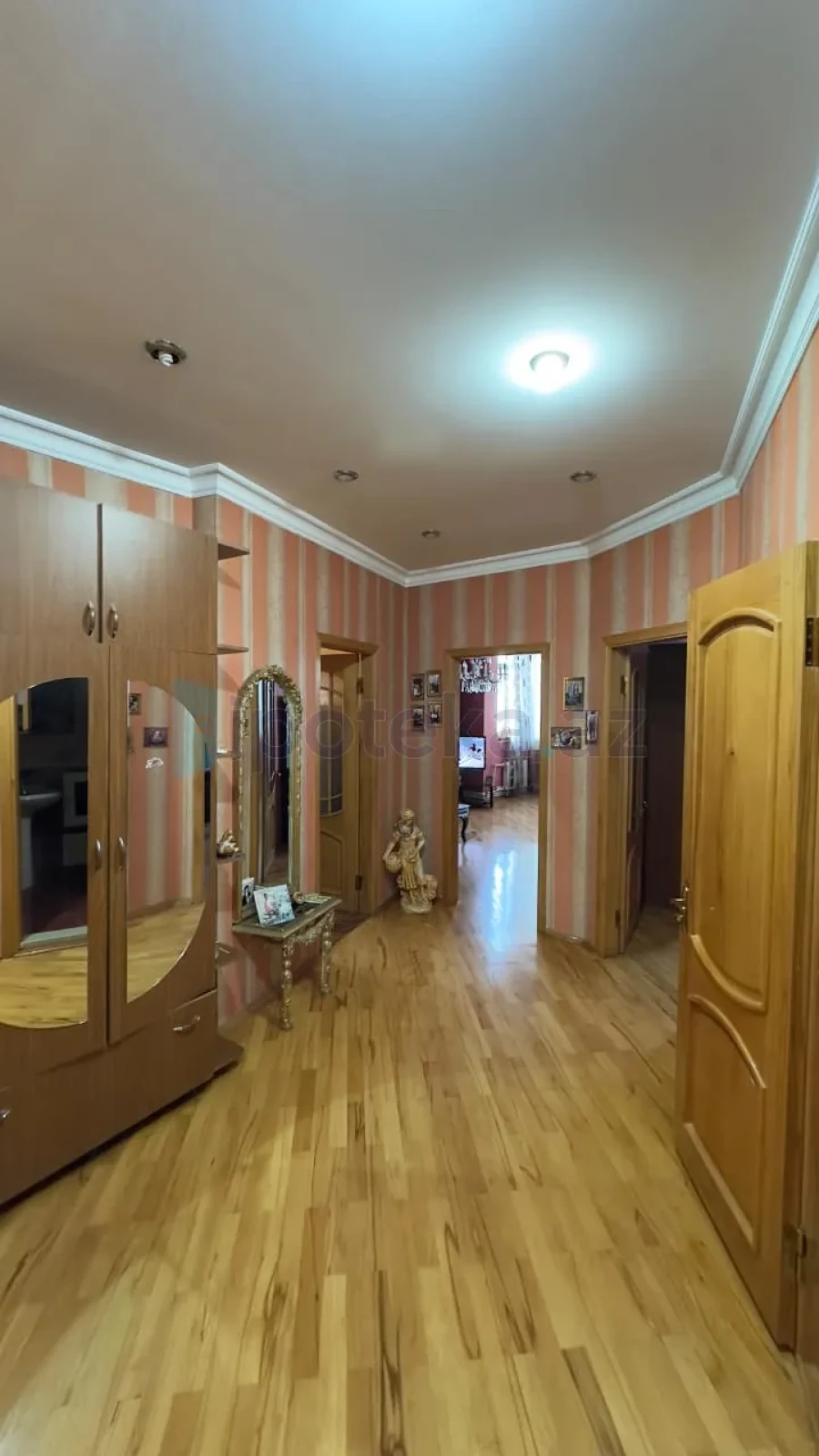 Satılır 4 otaqlı yeni tikili 145 m²