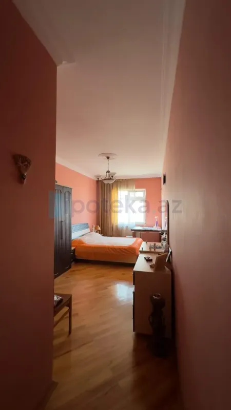 Satılır 4 otaqlı yeni tikili 145 m²