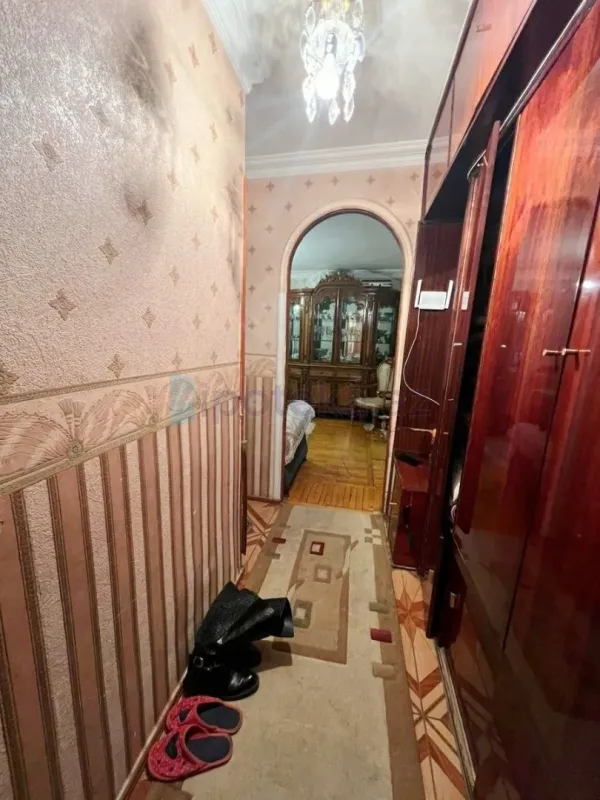 Satılır 3 otaqlı köhnə tikili 65 m²