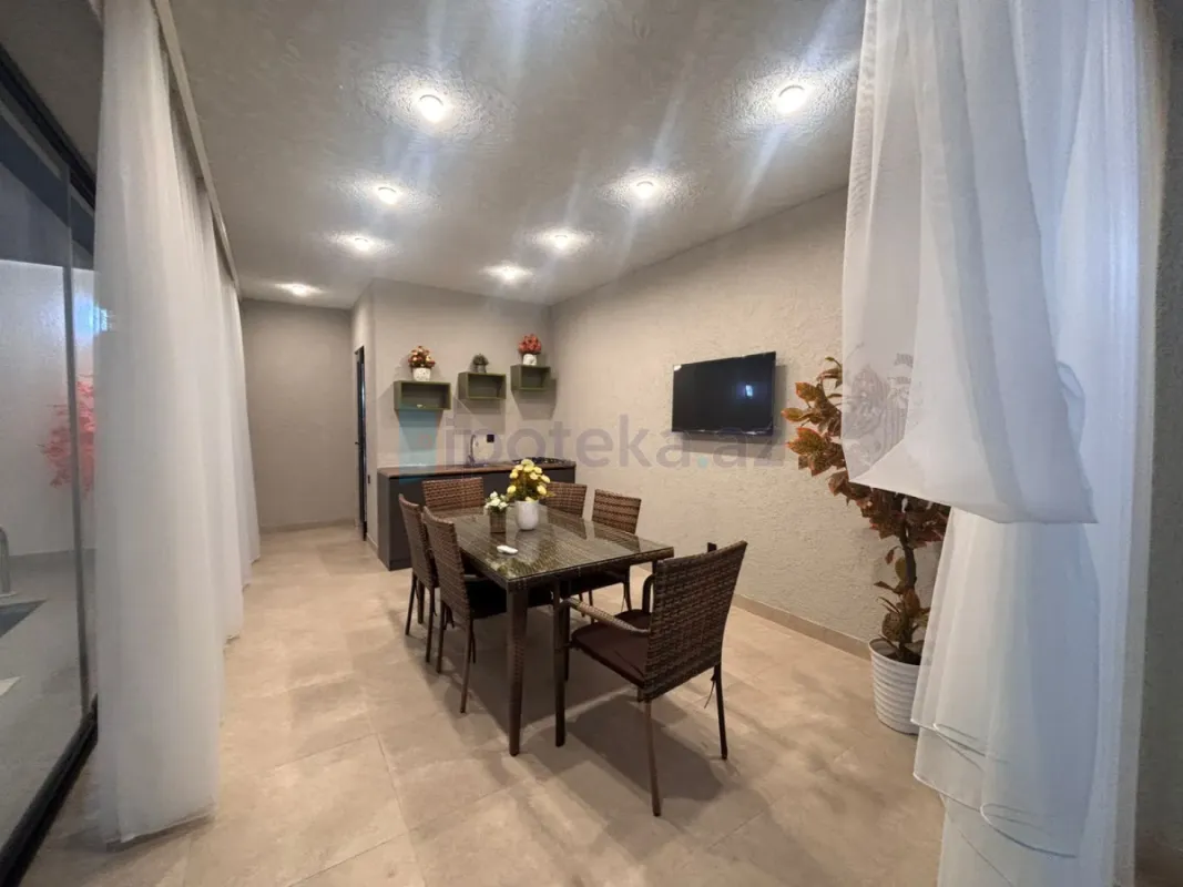 Satılır 4 otaqlı mənzil 165 m²