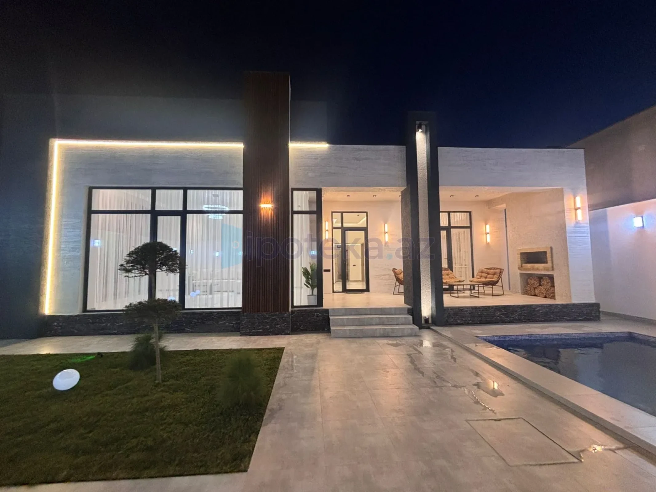 Satılır 4 otaqlı mənzil 165 m²