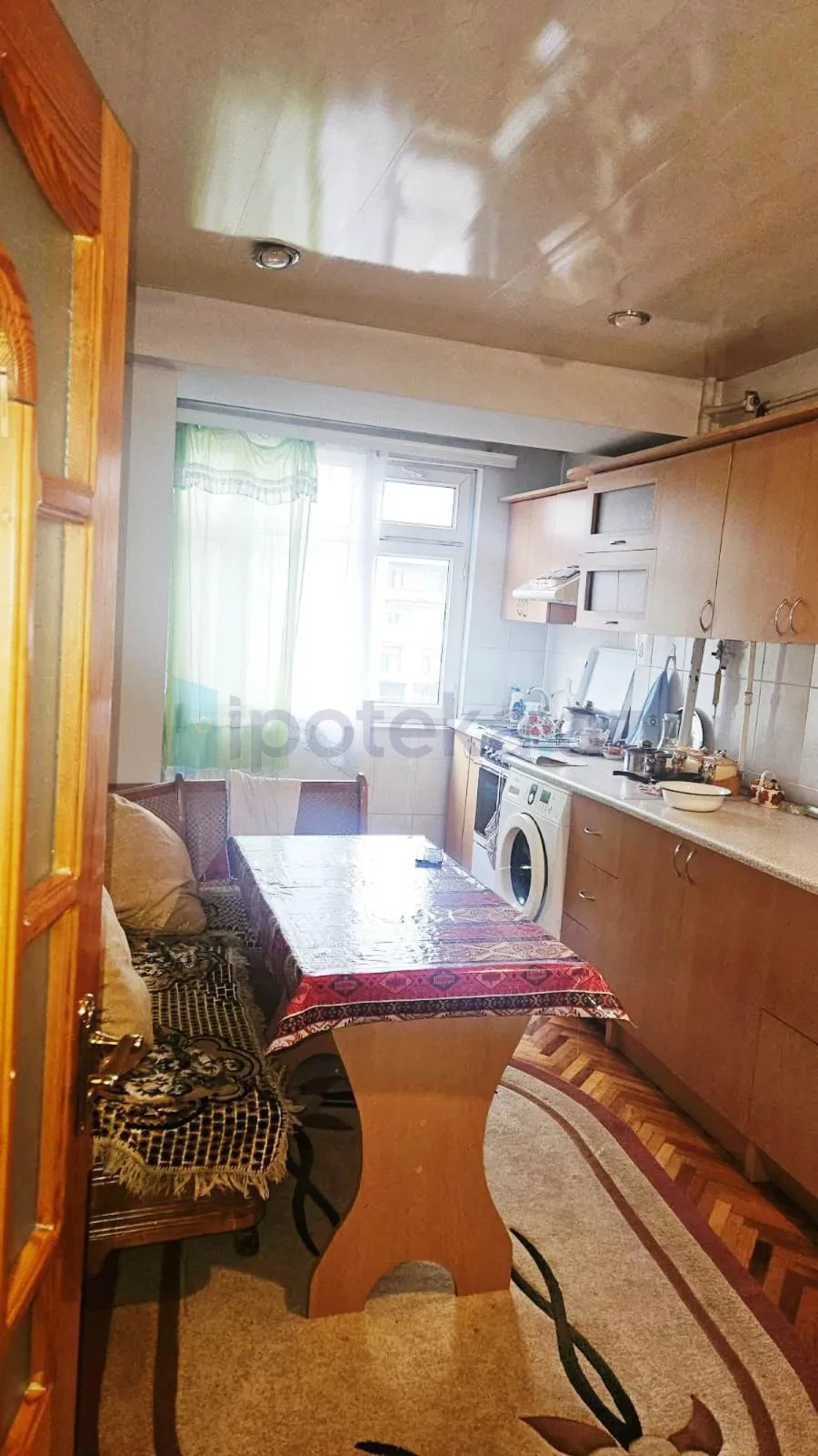 Satılır 2 otaqlı köhnə tikili 70 m²