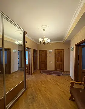 Satılır 3 otaqlı yeni tikili 120 m²