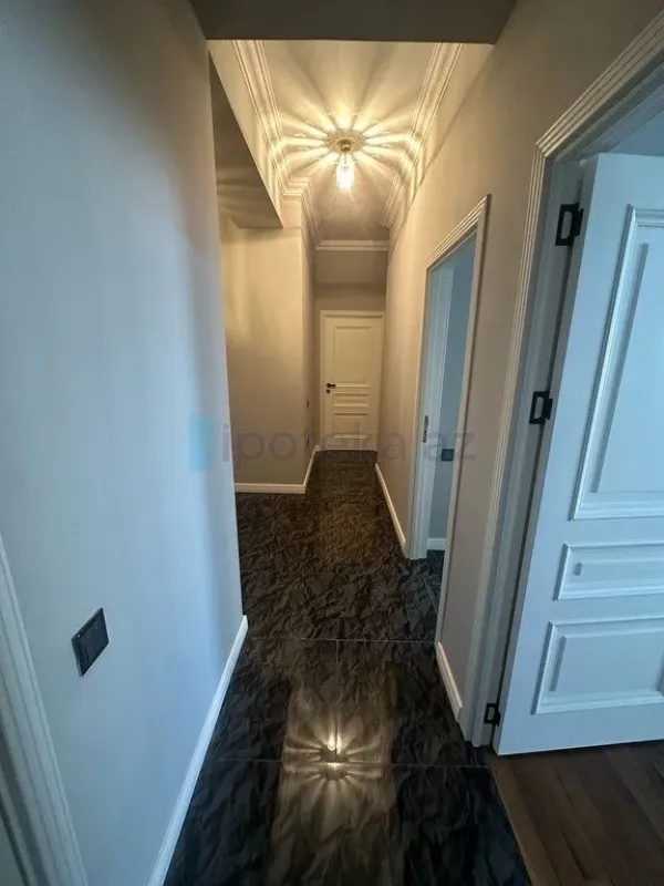 Satılır 3 otaqlı yeni tikili 105 m²