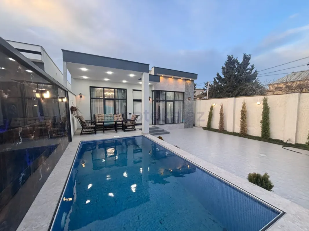 Satılır 4 otaqlı mənzil 140 m²