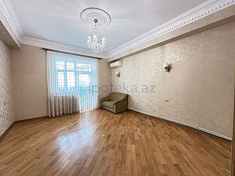 Satılır 4 otaqlı yeni tikili 175 m²