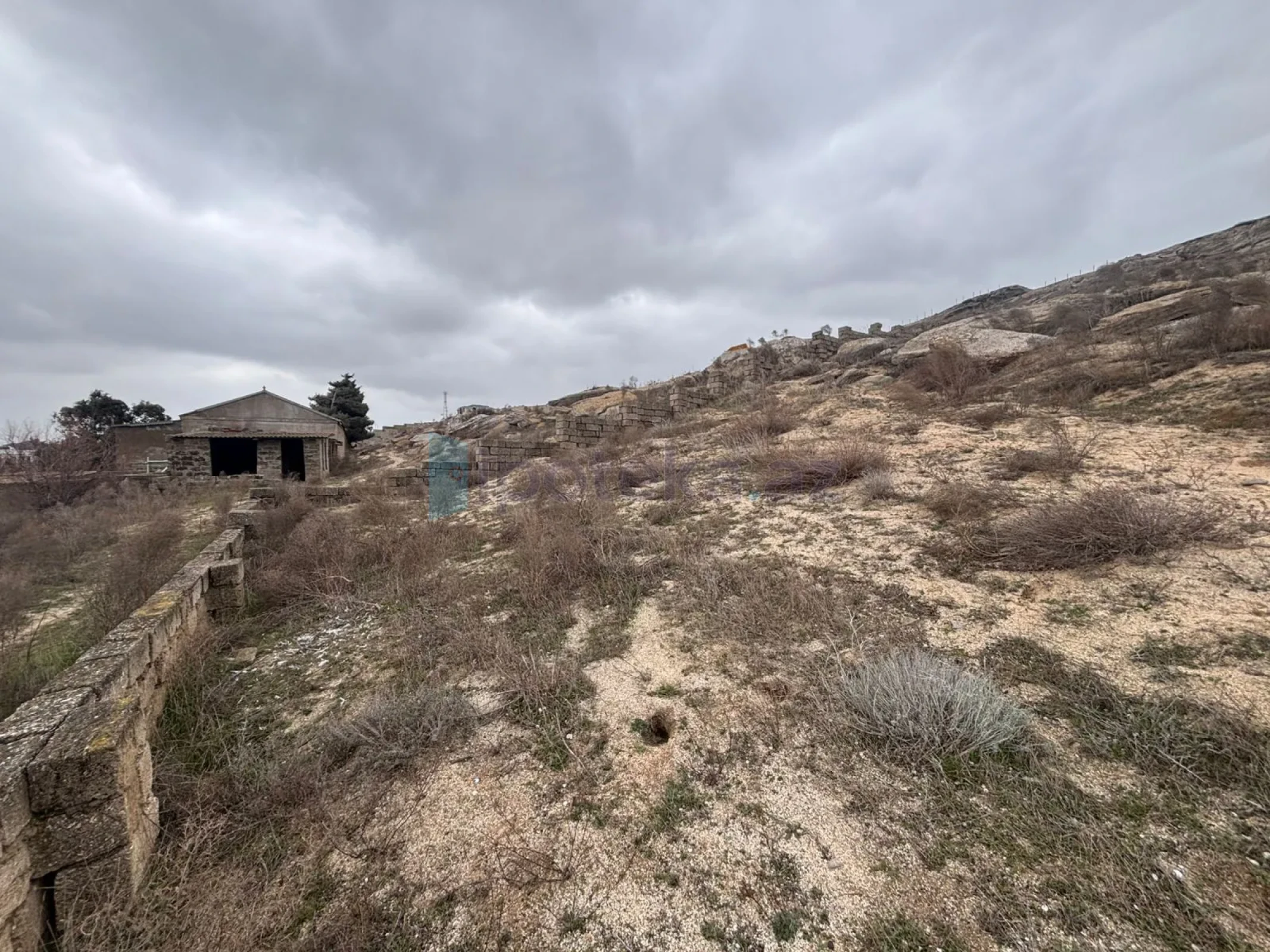 Satılır torpaq sahəsi 6 m²