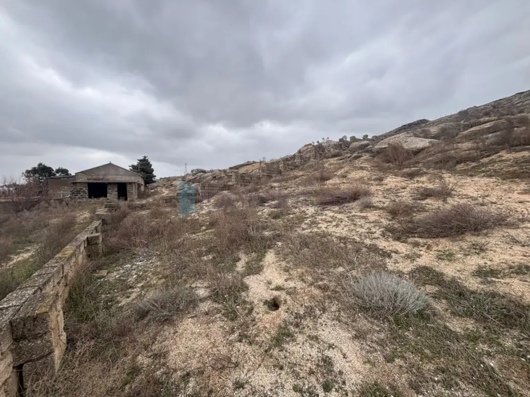 Satılır torpaq sahəsi 6 m²