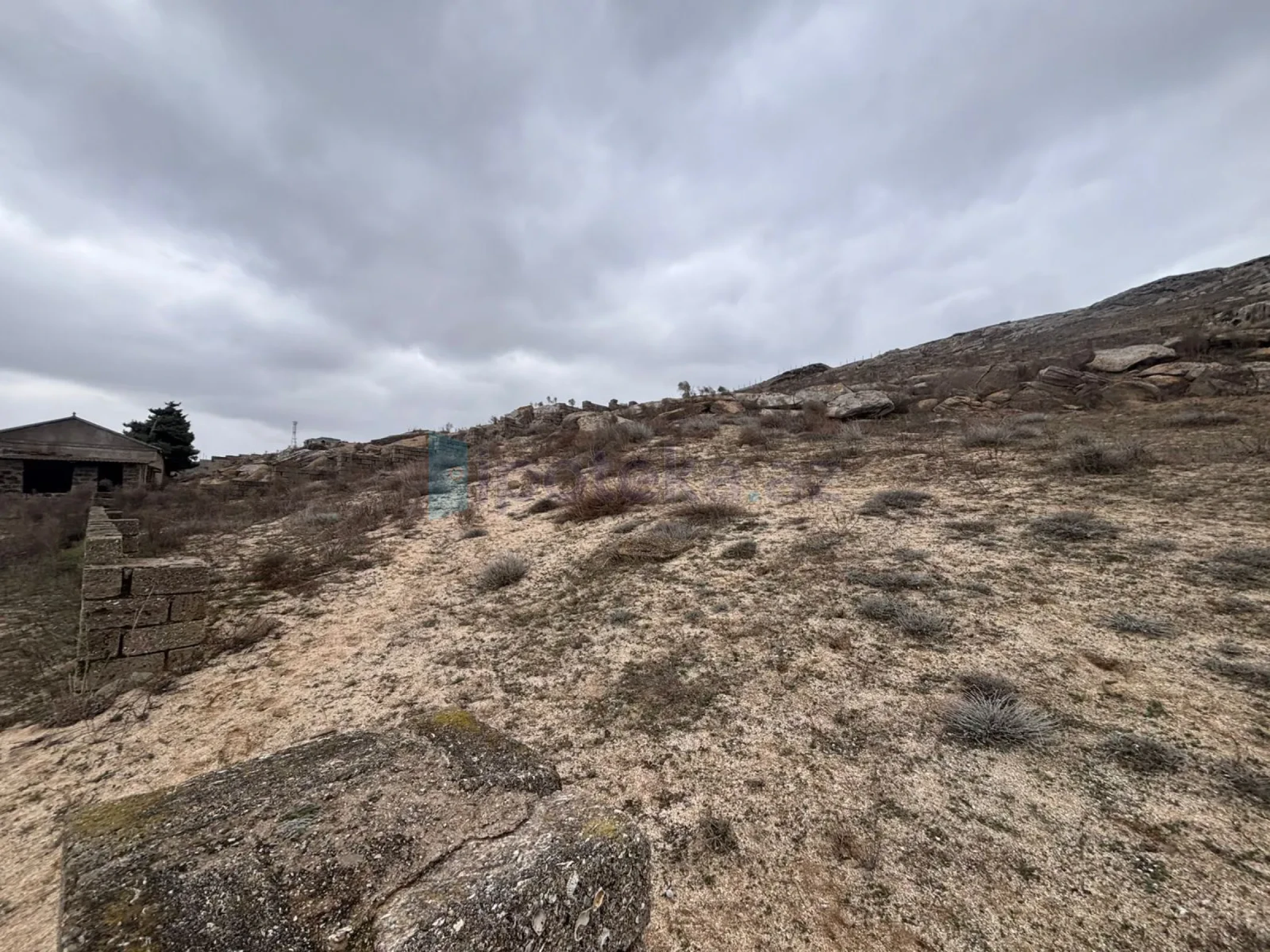 Satılır torpaq sahəsi 6 m²