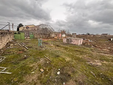 Satılır torpaq sahəsi 4 m²