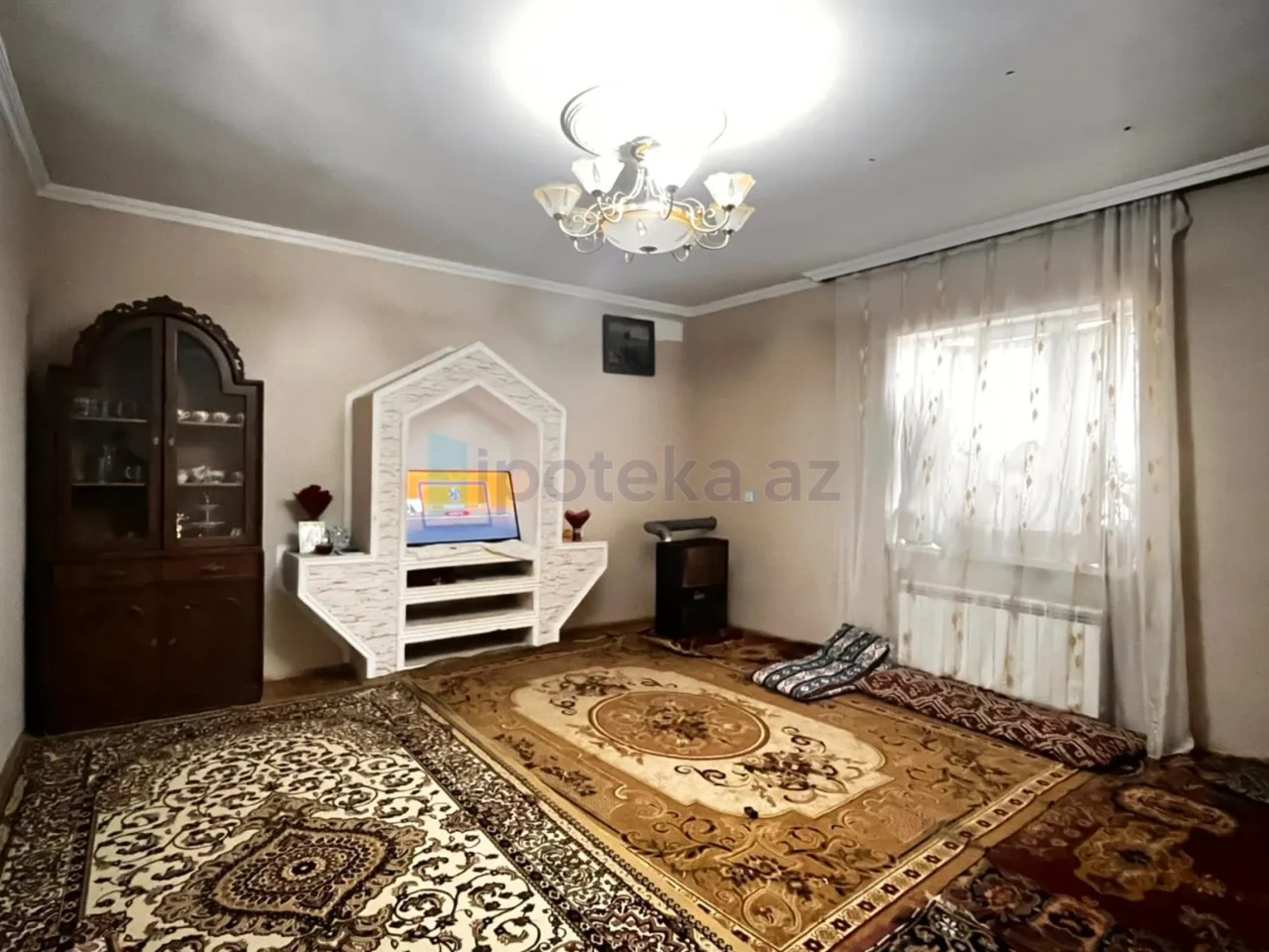 Satılır 4 otaqlı həyət evi 200 m²