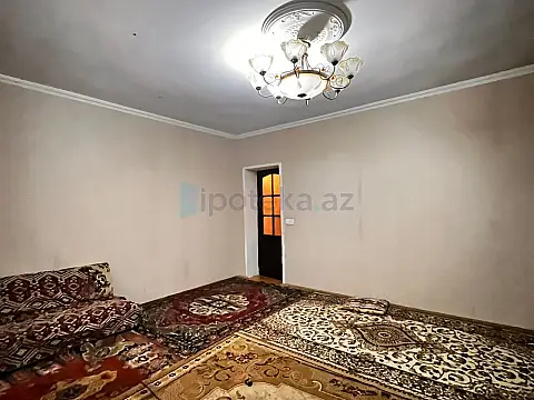 Satılır 4 otaqlı həyət evi 200 m²