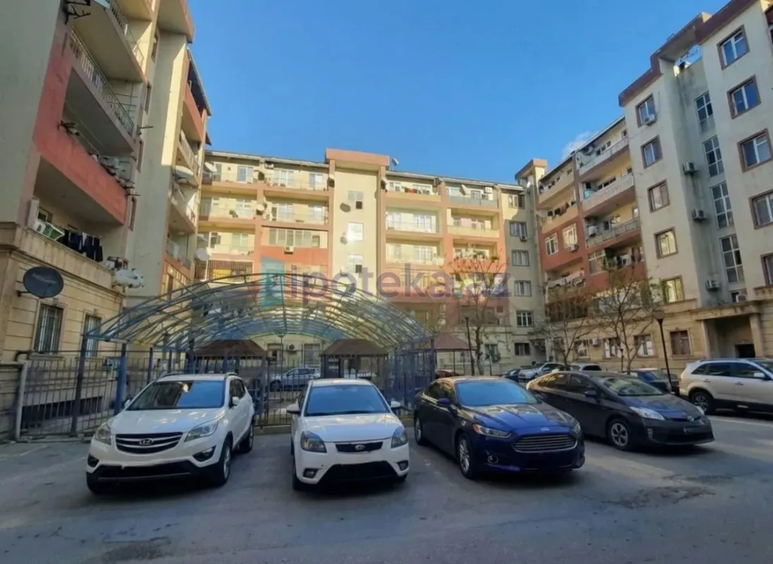 Satılır 2 otaqlı yeni tikili 75 m²
