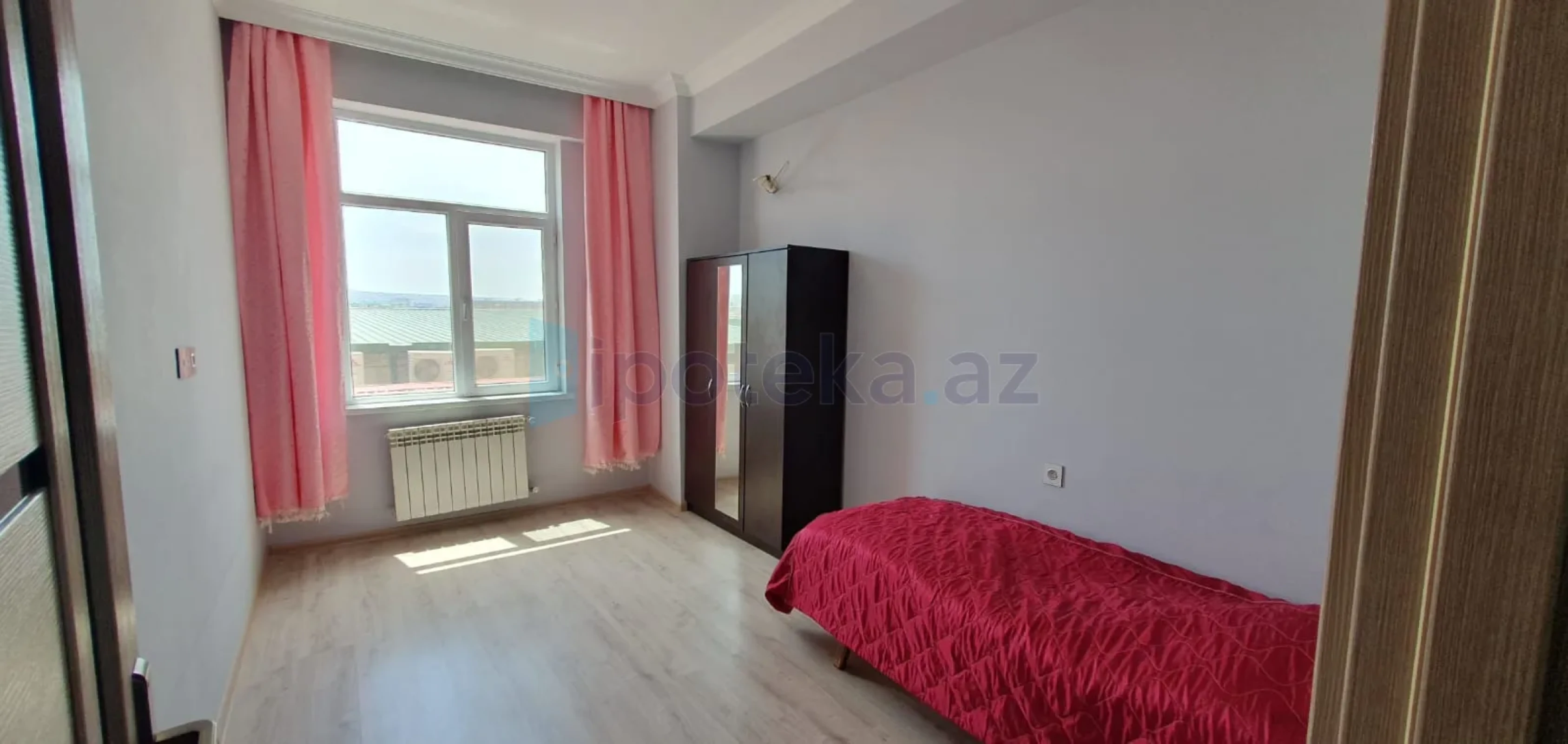 Satılır 3 otaqlı yeni tikili 71.5 m²
