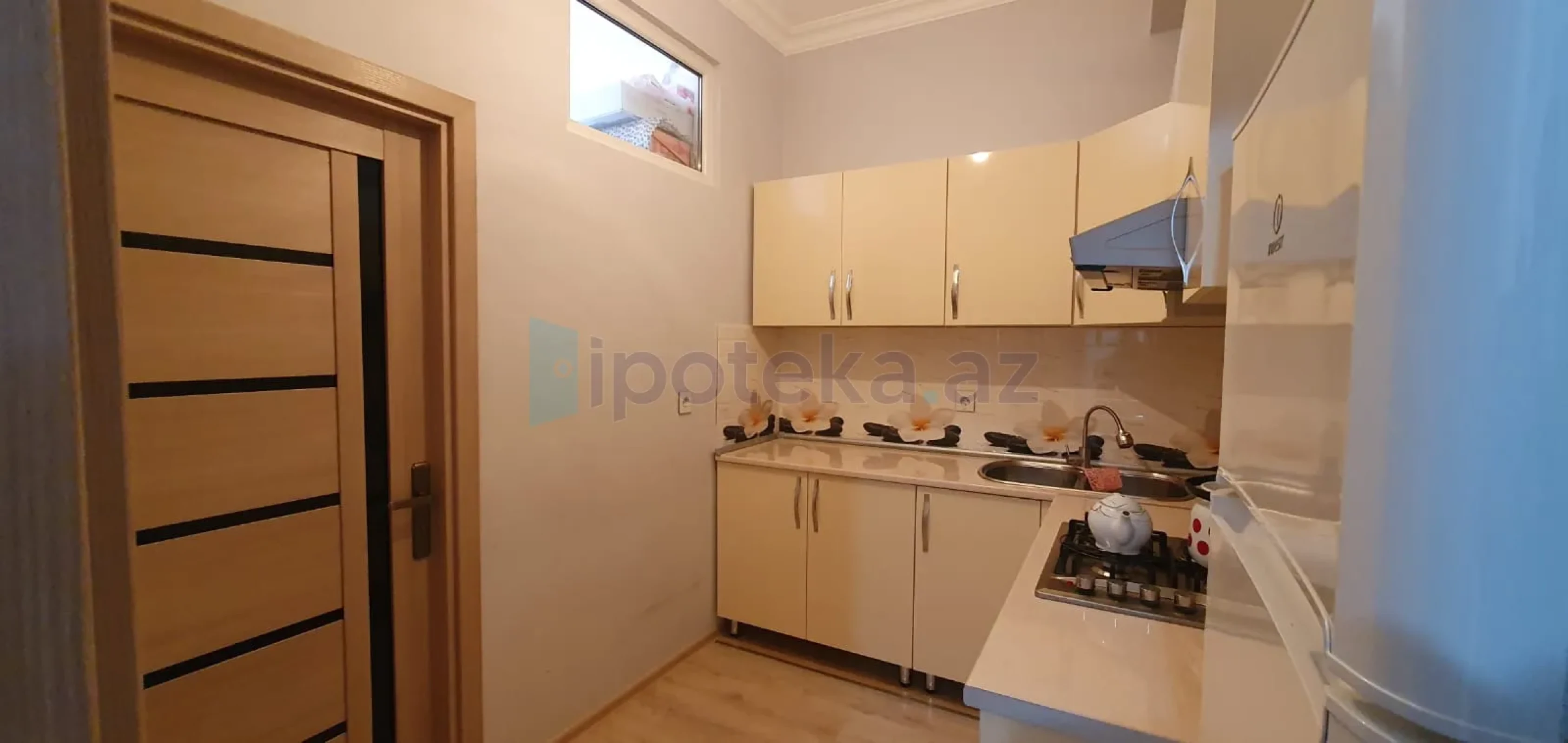 Satılır 3 otaqlı yeni tikili 71.5 m²