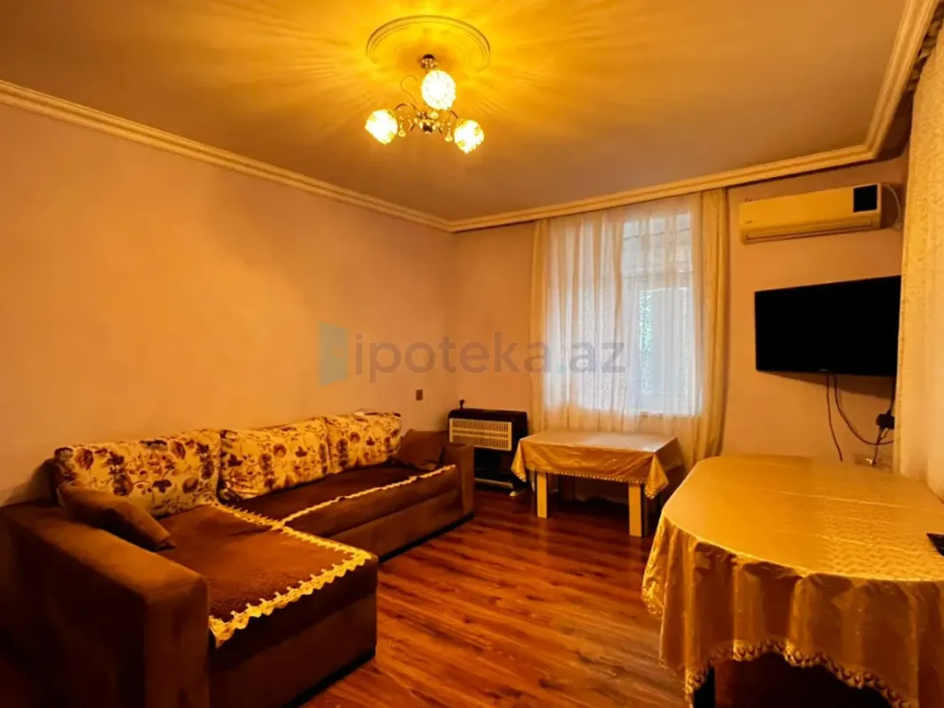 Satılır 5 otaqlı həyət evi 120 m²