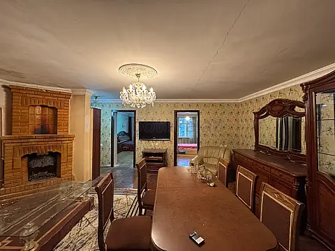 Satılır 3 otaqlı köhnə tikili 85 m²