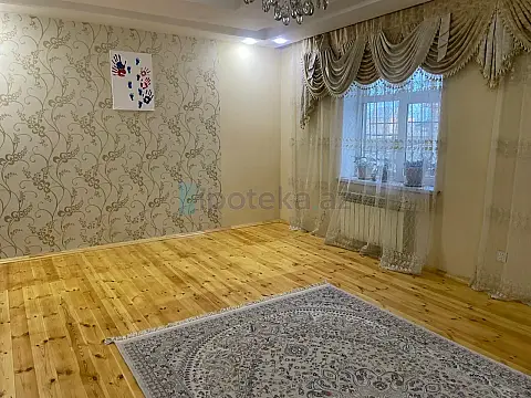 Satılır 7 otaqlı həyət evi 200 m²