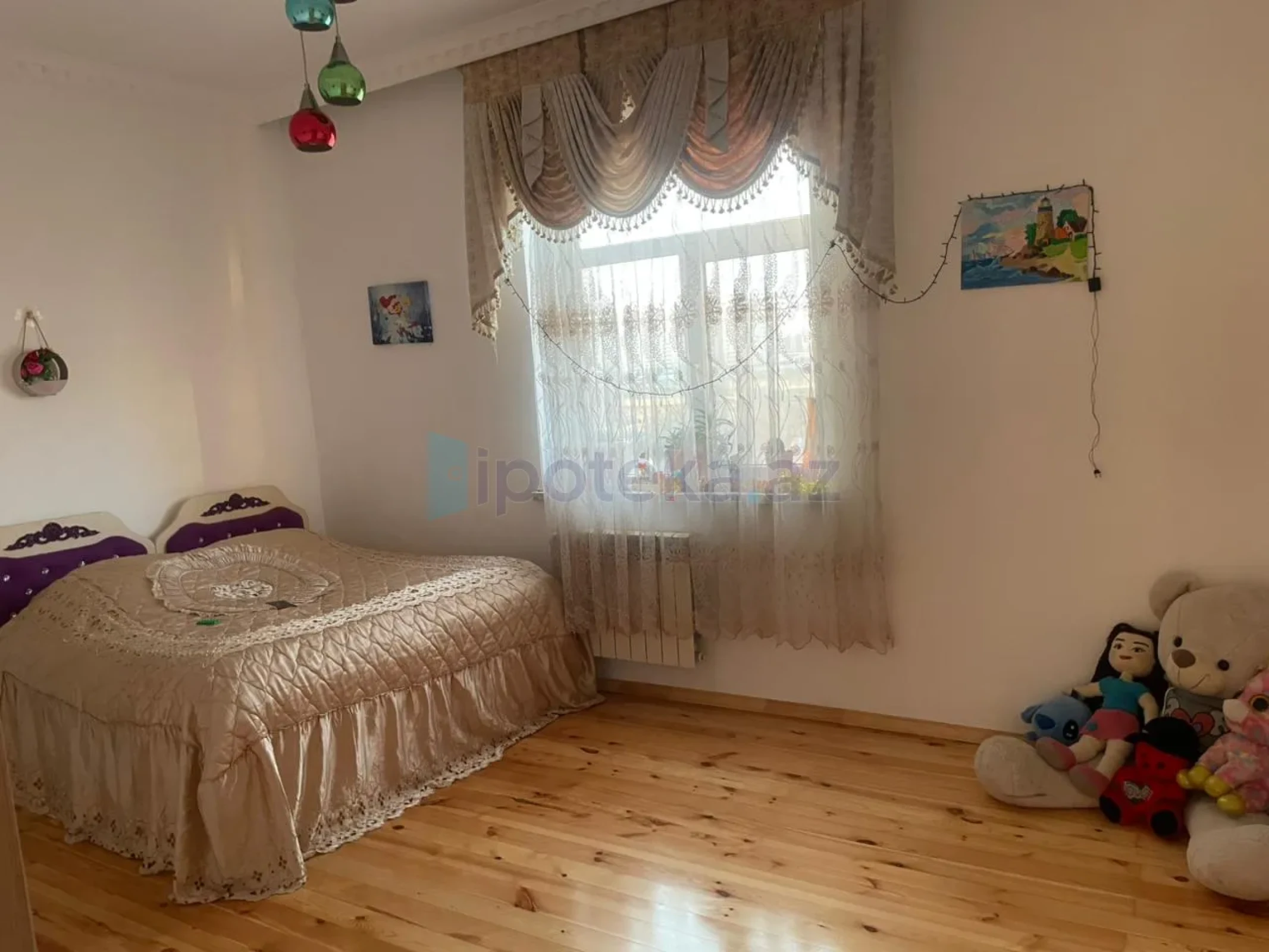 Satılır 7 otaqlı həyət evi 200 m²