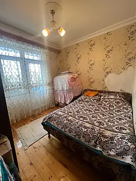 Satılır 3 otaqlı köhnə tikili 85 m²