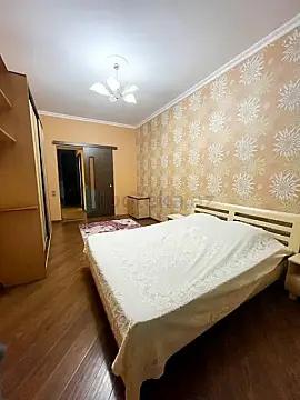 Satılır 3 otaqlı köhnə tikili 70 m²