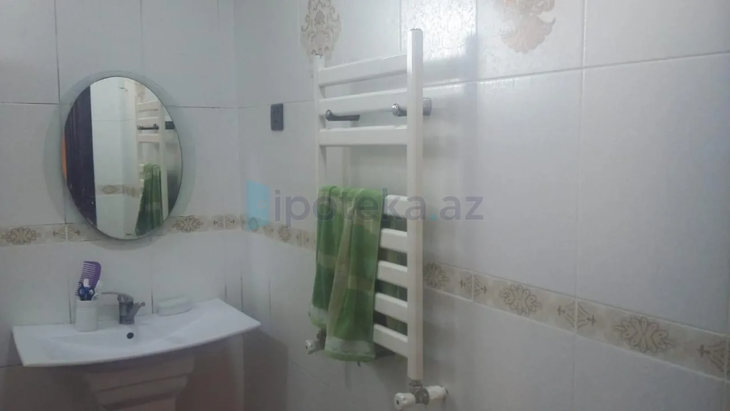 Satılır 4 otaqlı həyət evi 200 m²