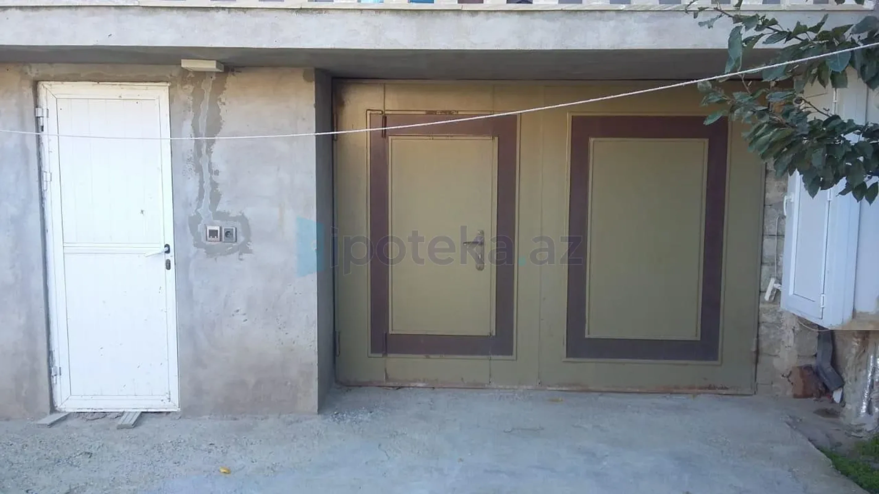 Satılır 4 otaqlı həyət evi 200 m²