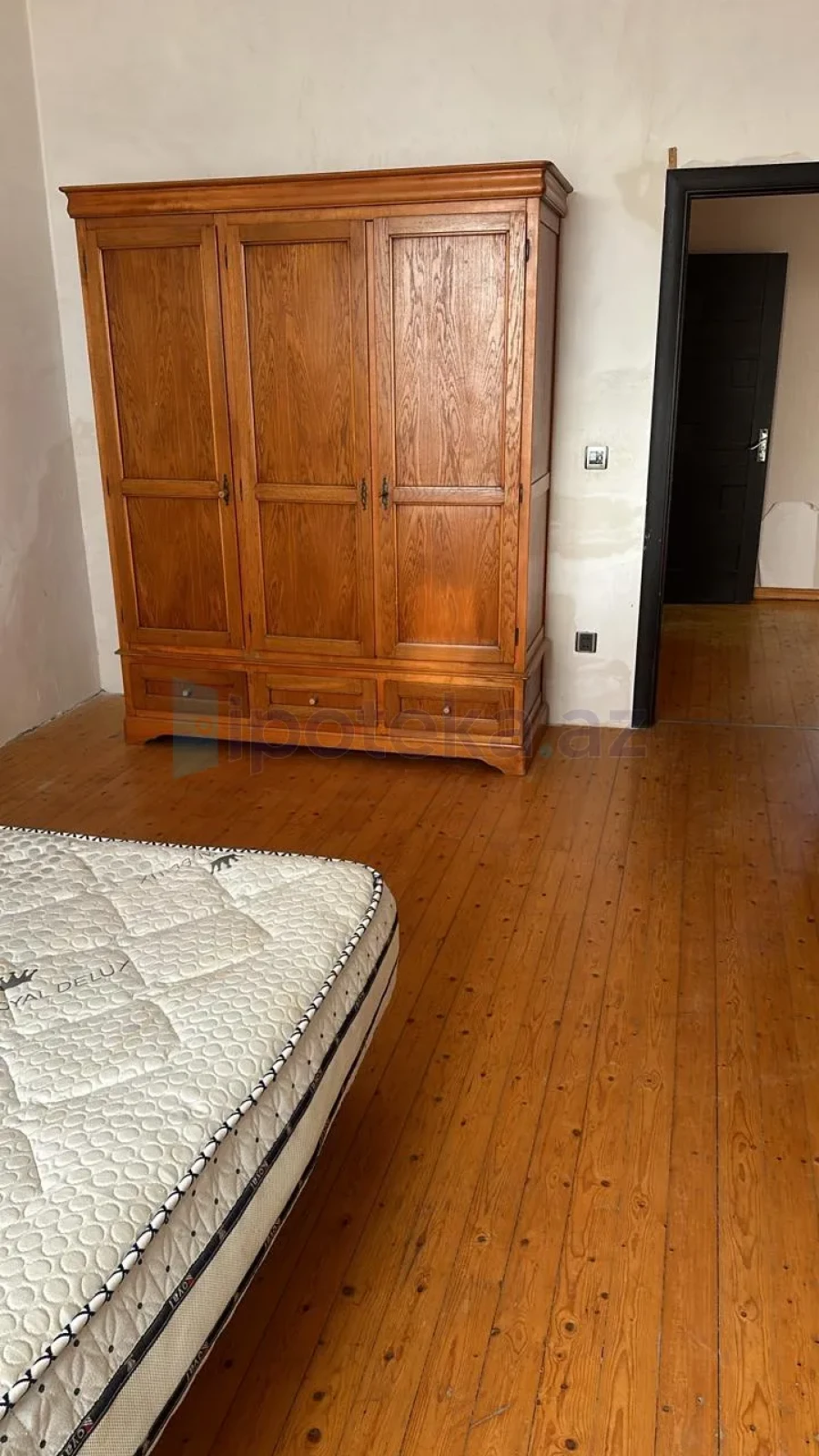 Satılır 4 otaqlı həyət evi 200 m²
