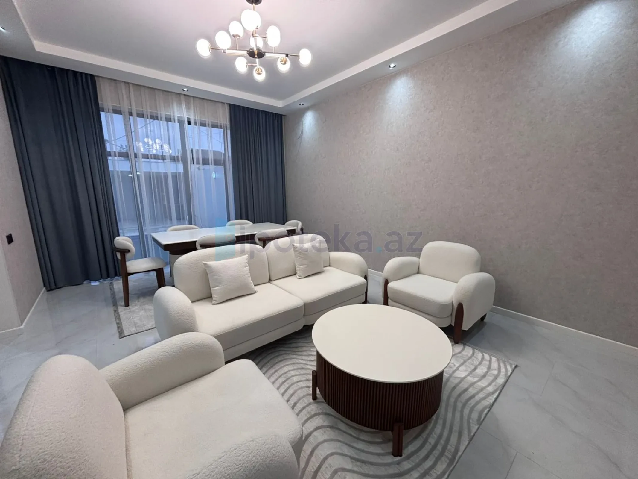 Satılır 3 otaqlı mənzil 155 m²