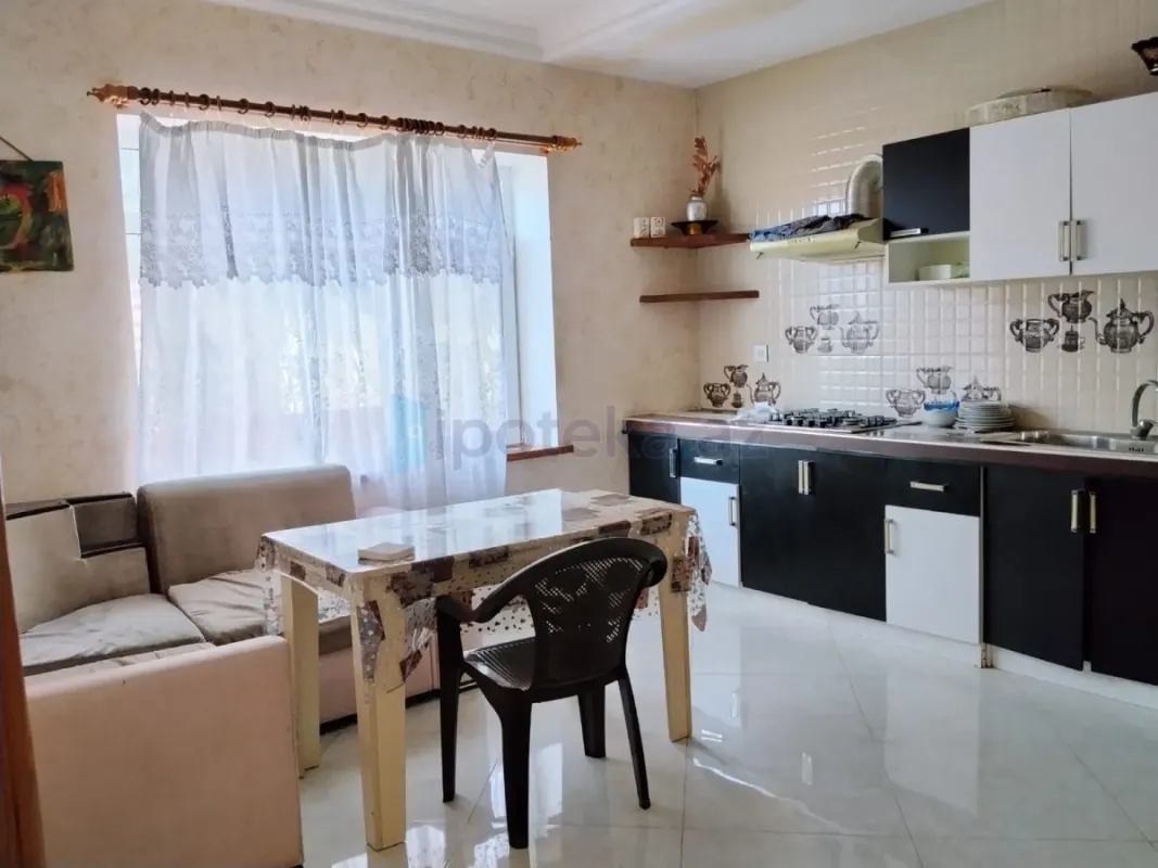 Satılır 4 otaqlı həyət evi 150 m²