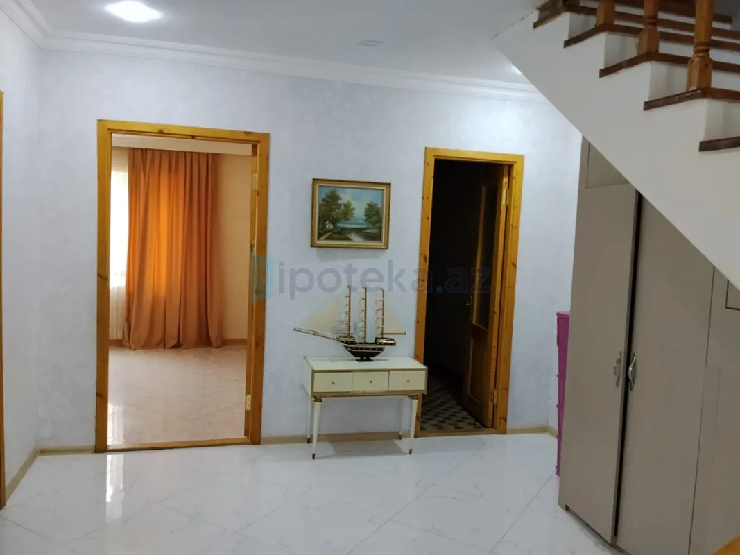 Satılır 4 otaqlı həyət evi 150 m²