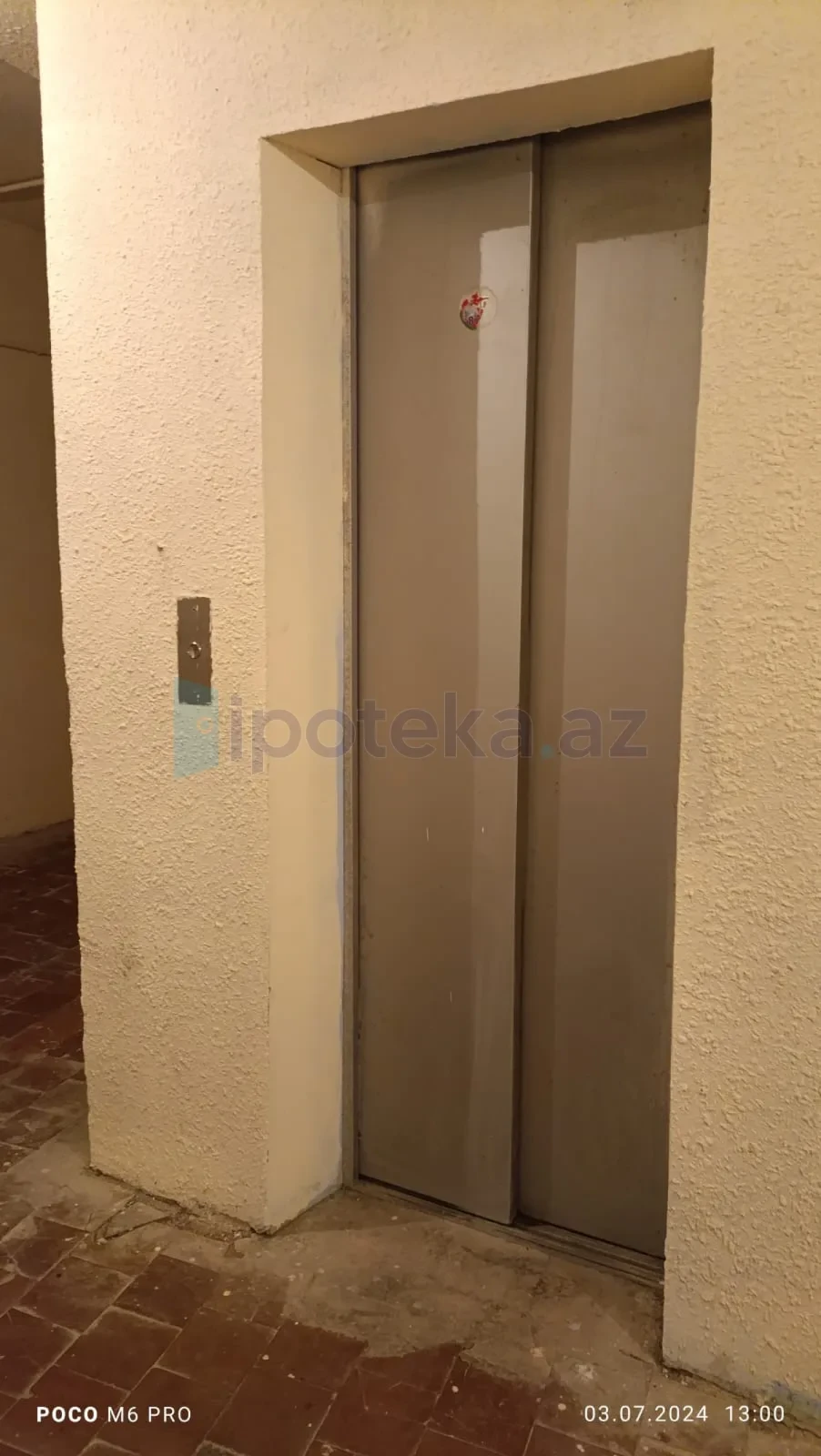 Satılır 3 otaqlı köhnə tikili 90 m²