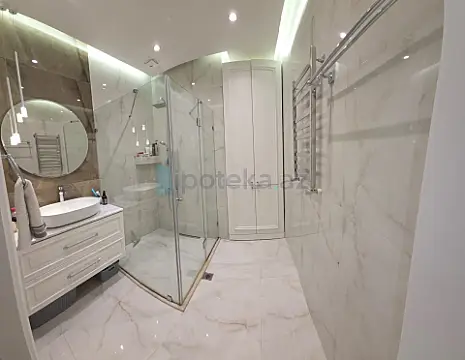 Satılır 3 otaqlı yeni tikili 128 m²