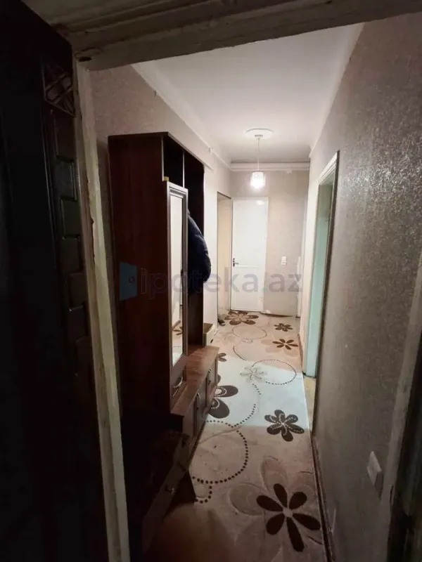 Satılır 2 otaqlı köhnə tikili 60 m²