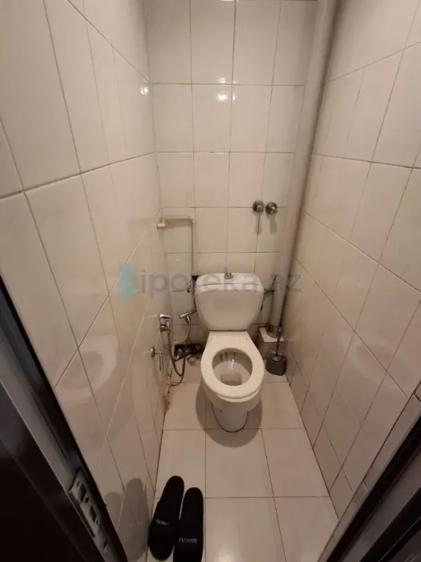 Satılır 2 otaqlı köhnə tikili 60 m²