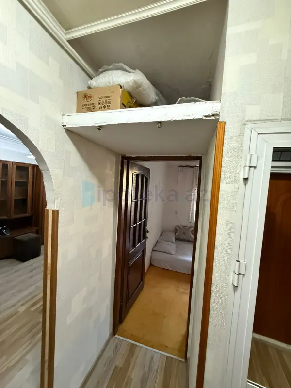 Satılır 2 otaqlı köhnə tikili 40 m²