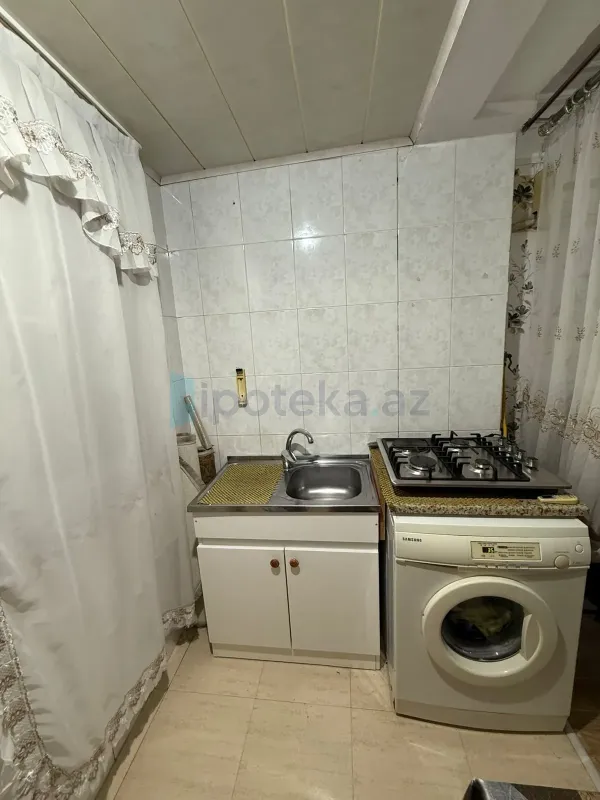 Satılır 2 otaqlı köhnə tikili 40 m²