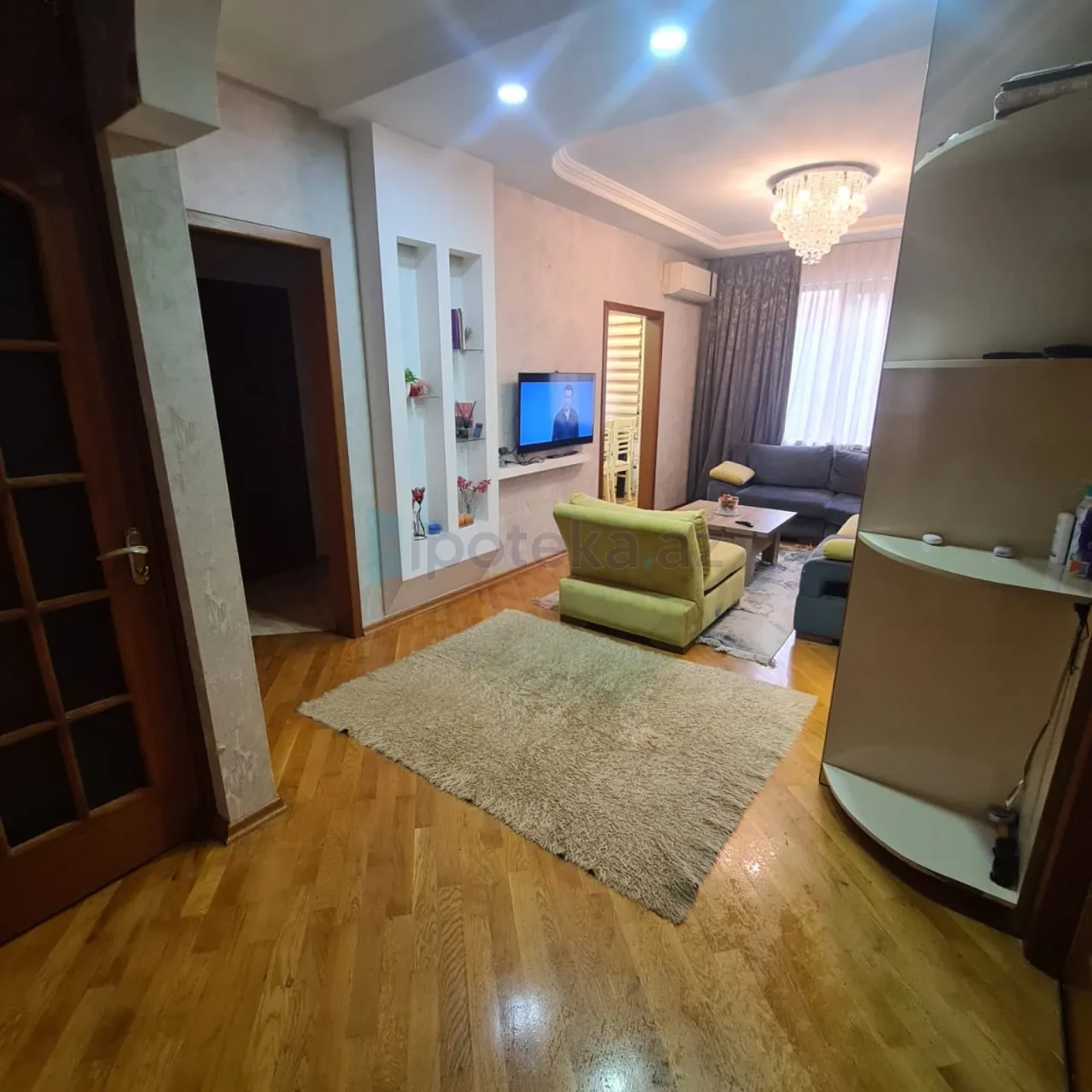 Satılır 4 otaqlı köhnə tikili 105 m²