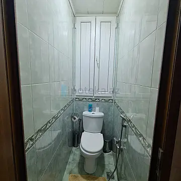 Satılır 4 otaqlı köhnə tikili 105 m²