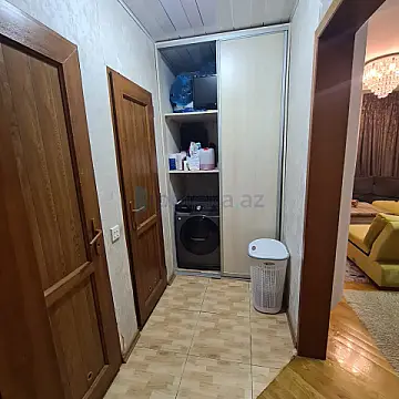 Satılır 4 otaqlı köhnə tikili 105 m²