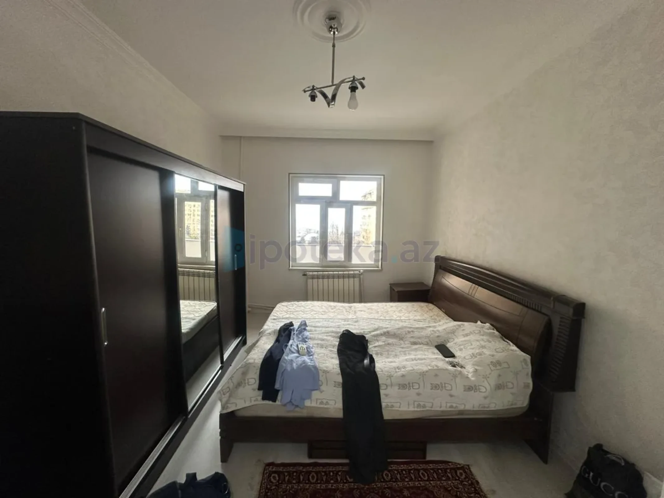 Satılır 2 otaqlı köhnə tikili 60 m²