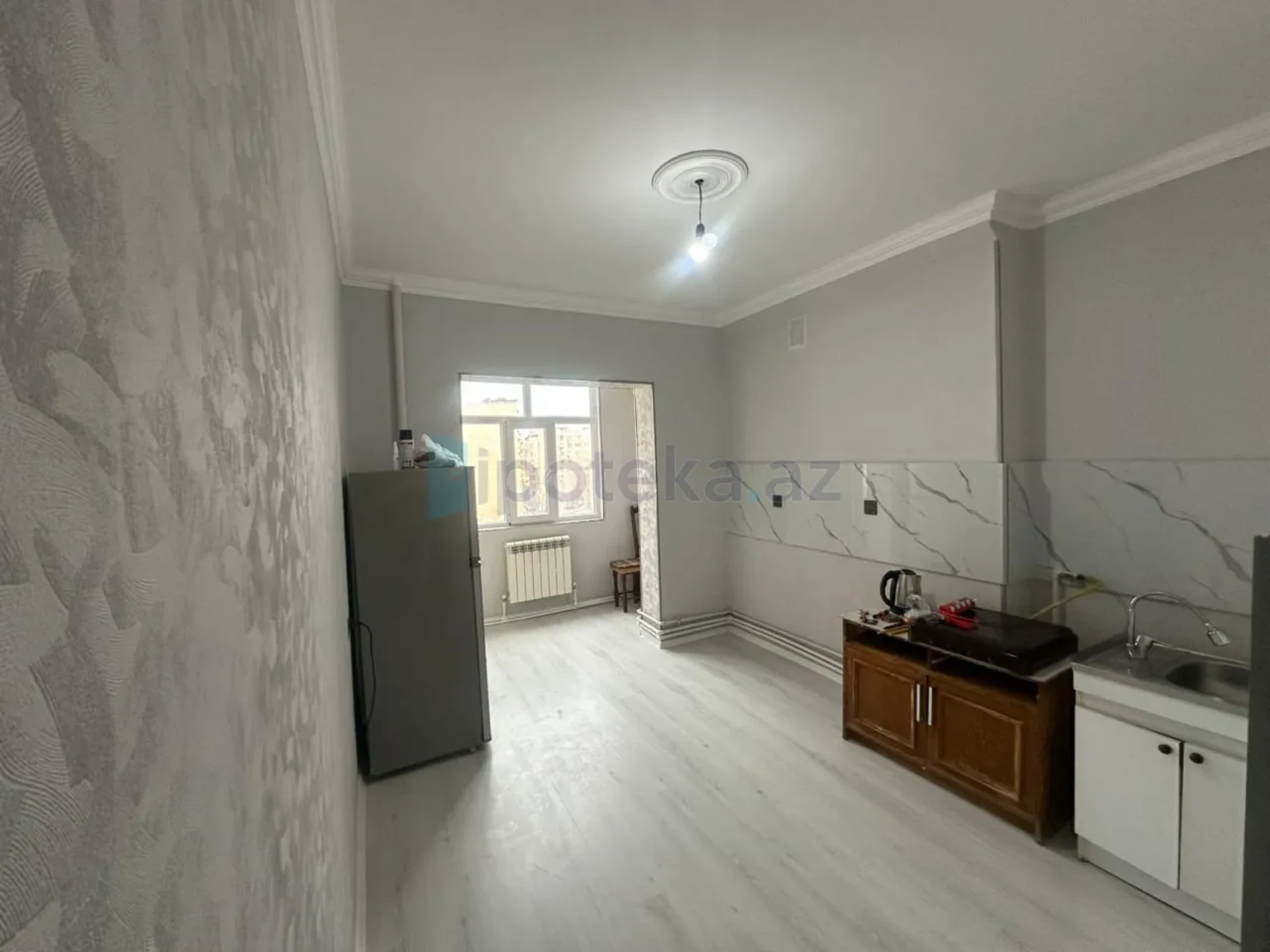 Satılır 2 otaqlı köhnə tikili 60 m²