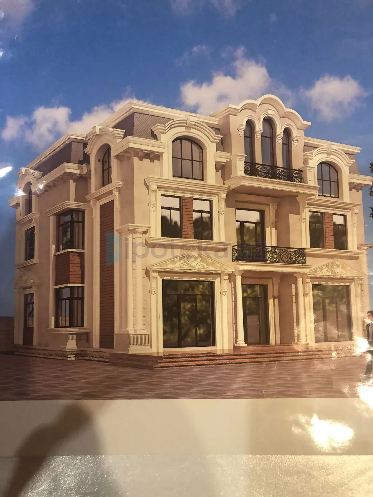 Satılır 11 otaqlı həyət evi 500 m²