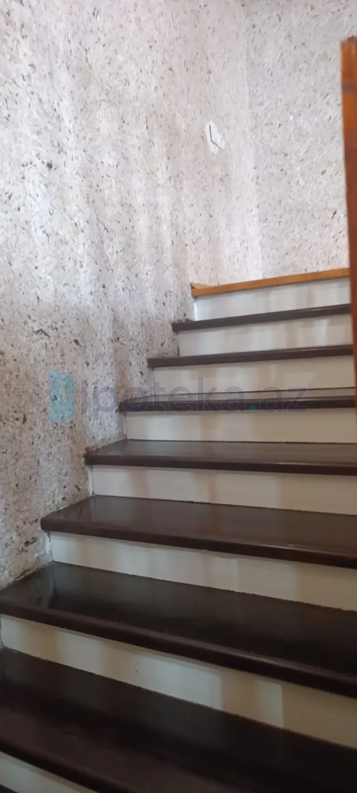 Satılır 4 otaqlı həyət evi 312 m²