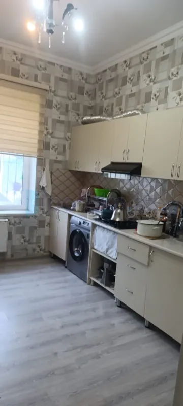 Satılır 4 otaqlı həyət evi 312 m²