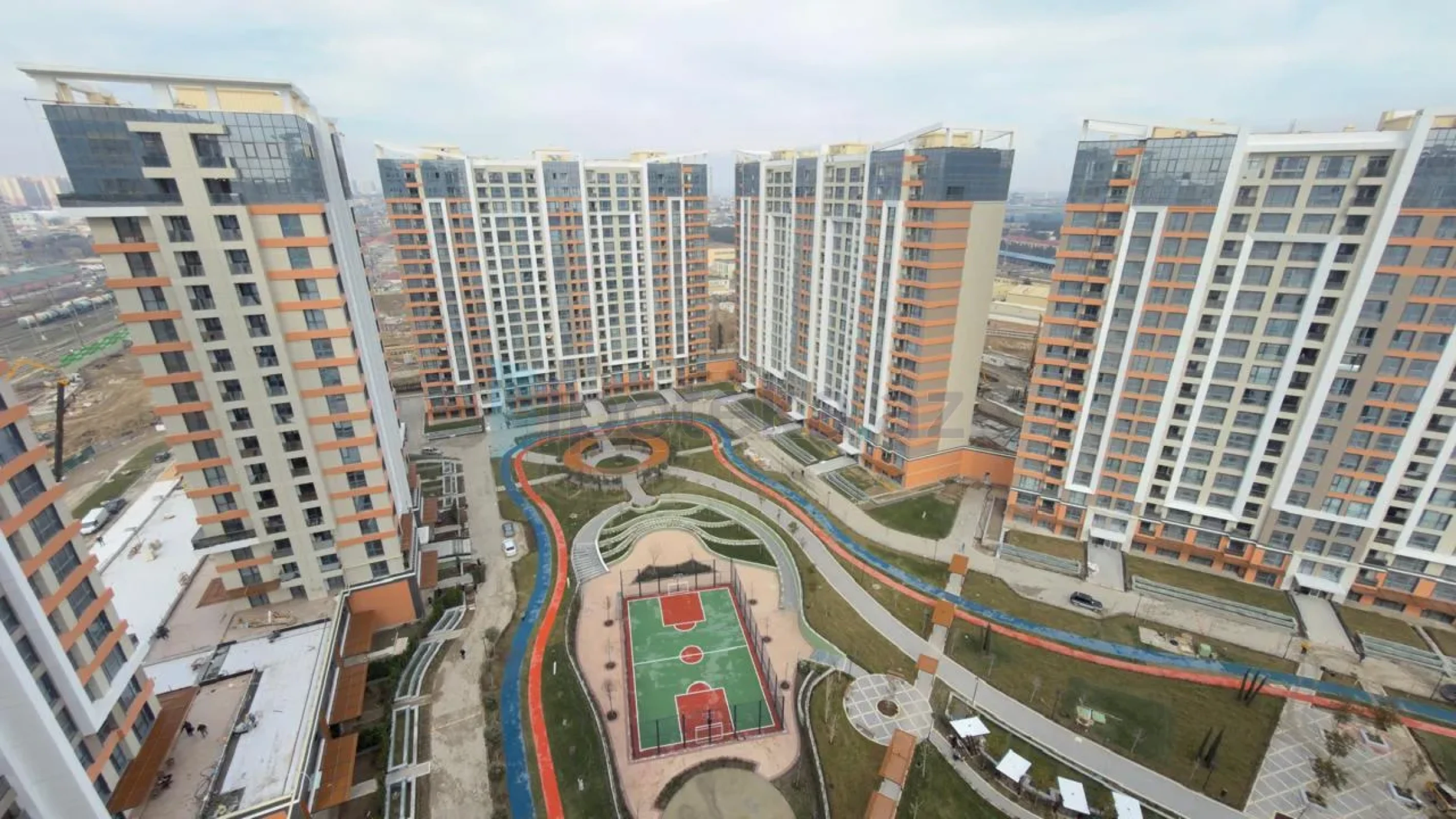 Satılır 3 otaqlı yeni tikili 72 m²