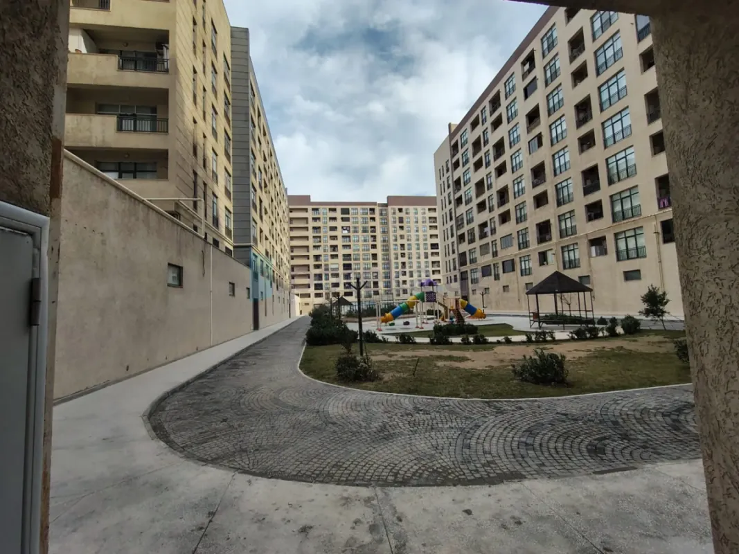 Satılır 2 otaqlı yeni tikili 78 m²
