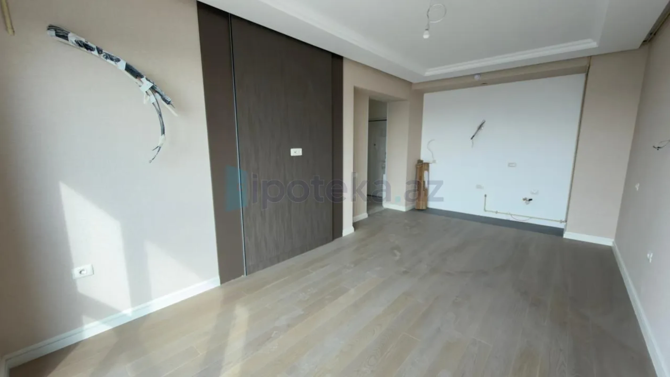Satılır 3 otaqlı yeni tikili 68 m²