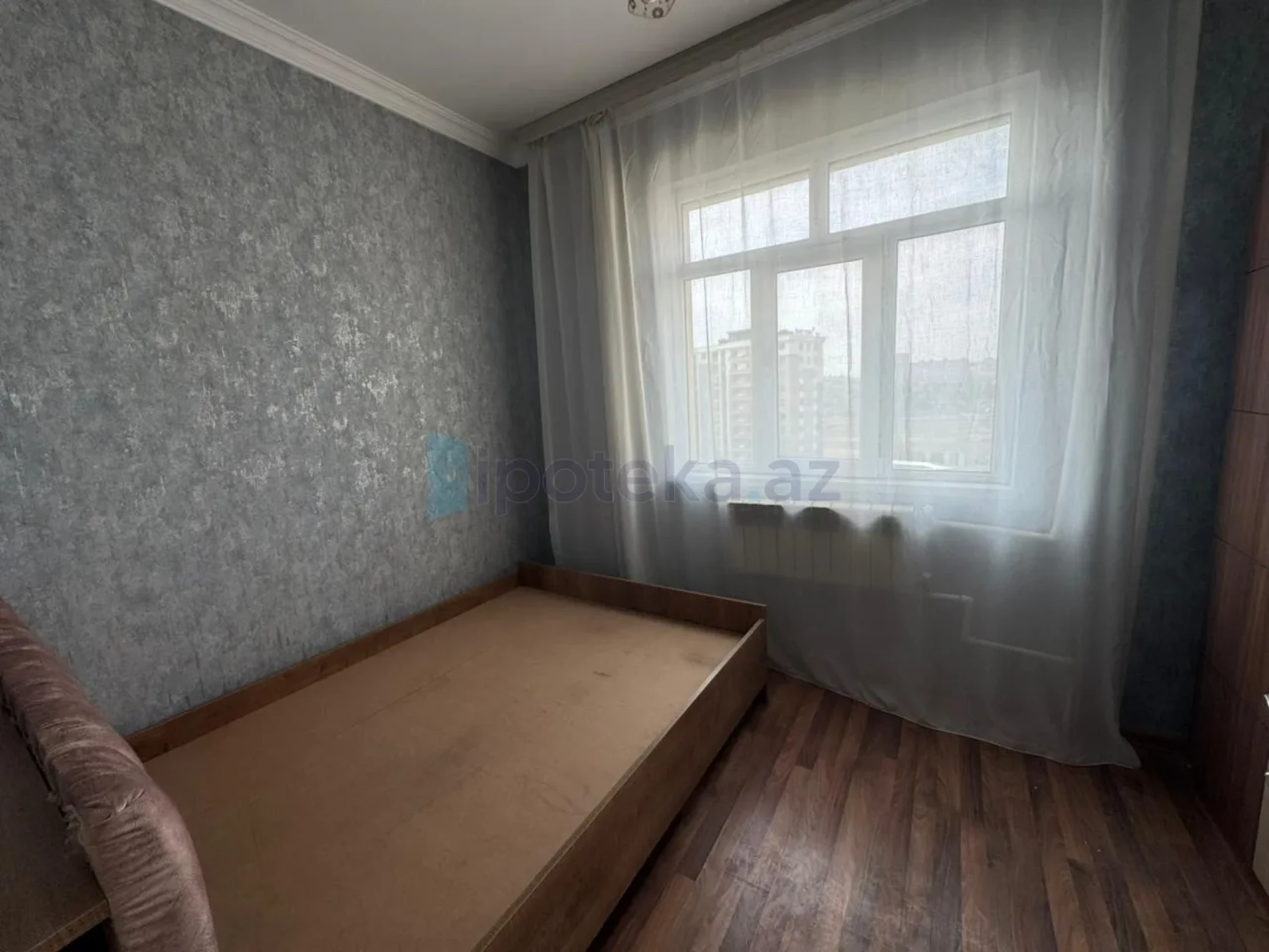 Satılır 2 otaqlı köhnə tikili 45 m²